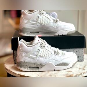 Nike Air Jordan 4 White Oreo Size 4 DJ4699-100 Sneakers